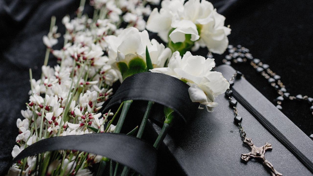 pexels-kseniachernaya-8986709